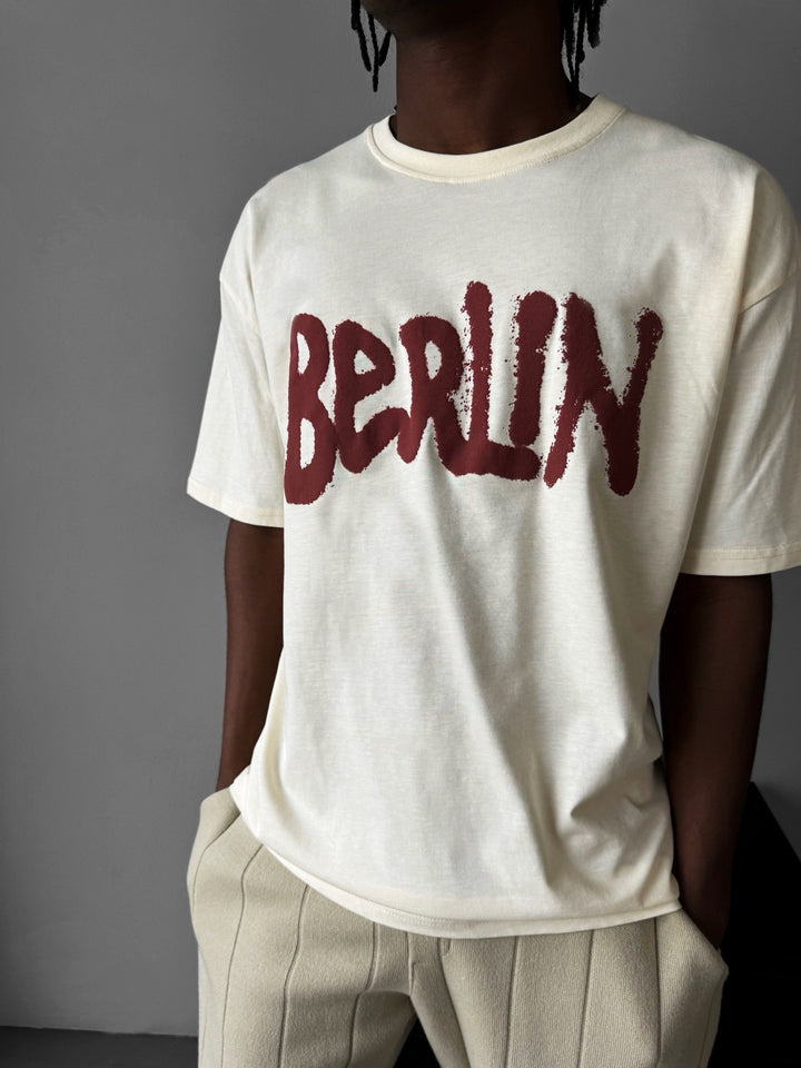 Oversize 'Berlin Sumpf' T-Shirt - Antique White and Red