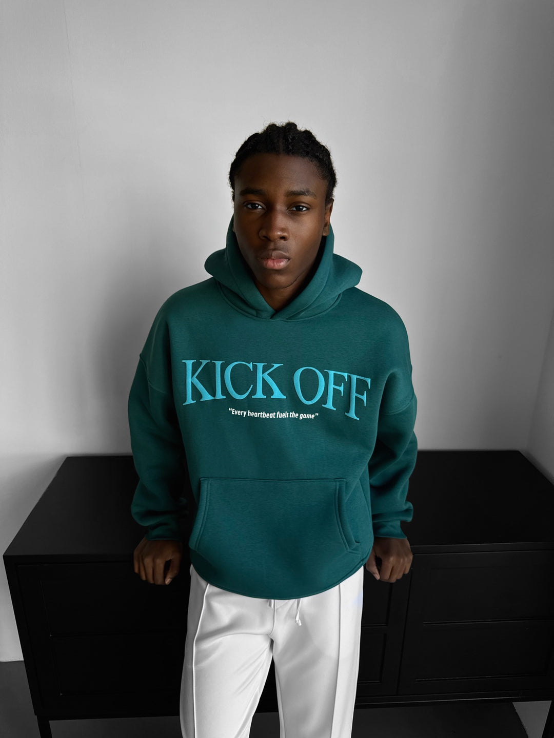 Oversize "KICK OFF" Hoodie - Sea Moss
