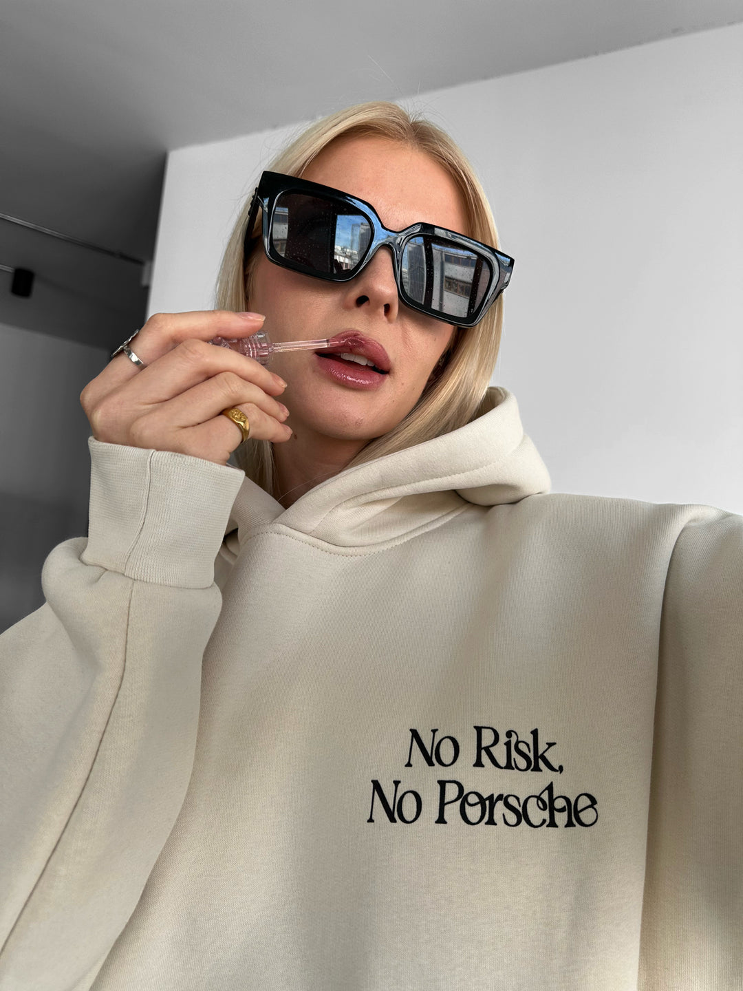 Oversize Porsche Hoodie - Beige