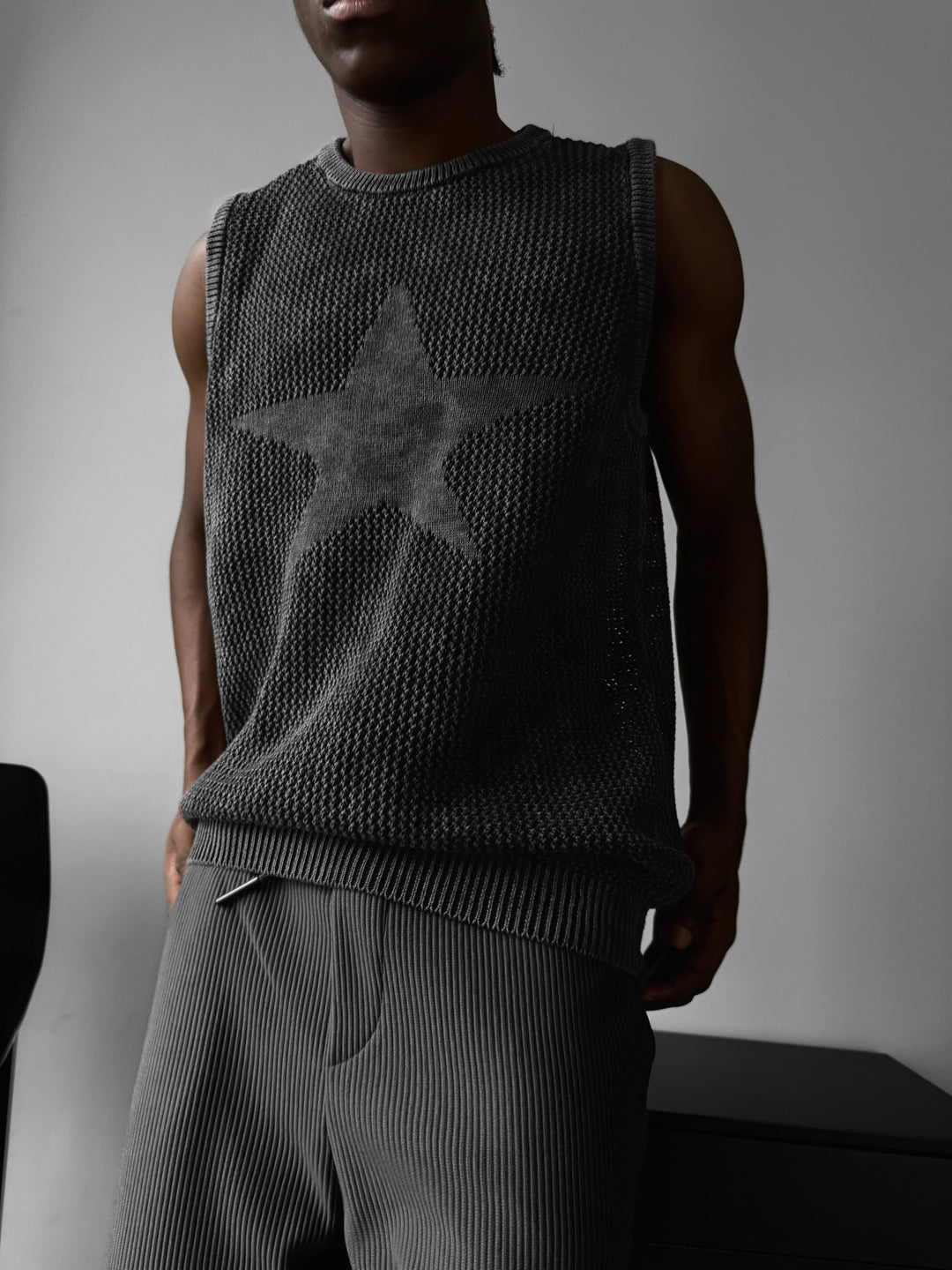 Oversize Washed Knit Star Tanktop - Black