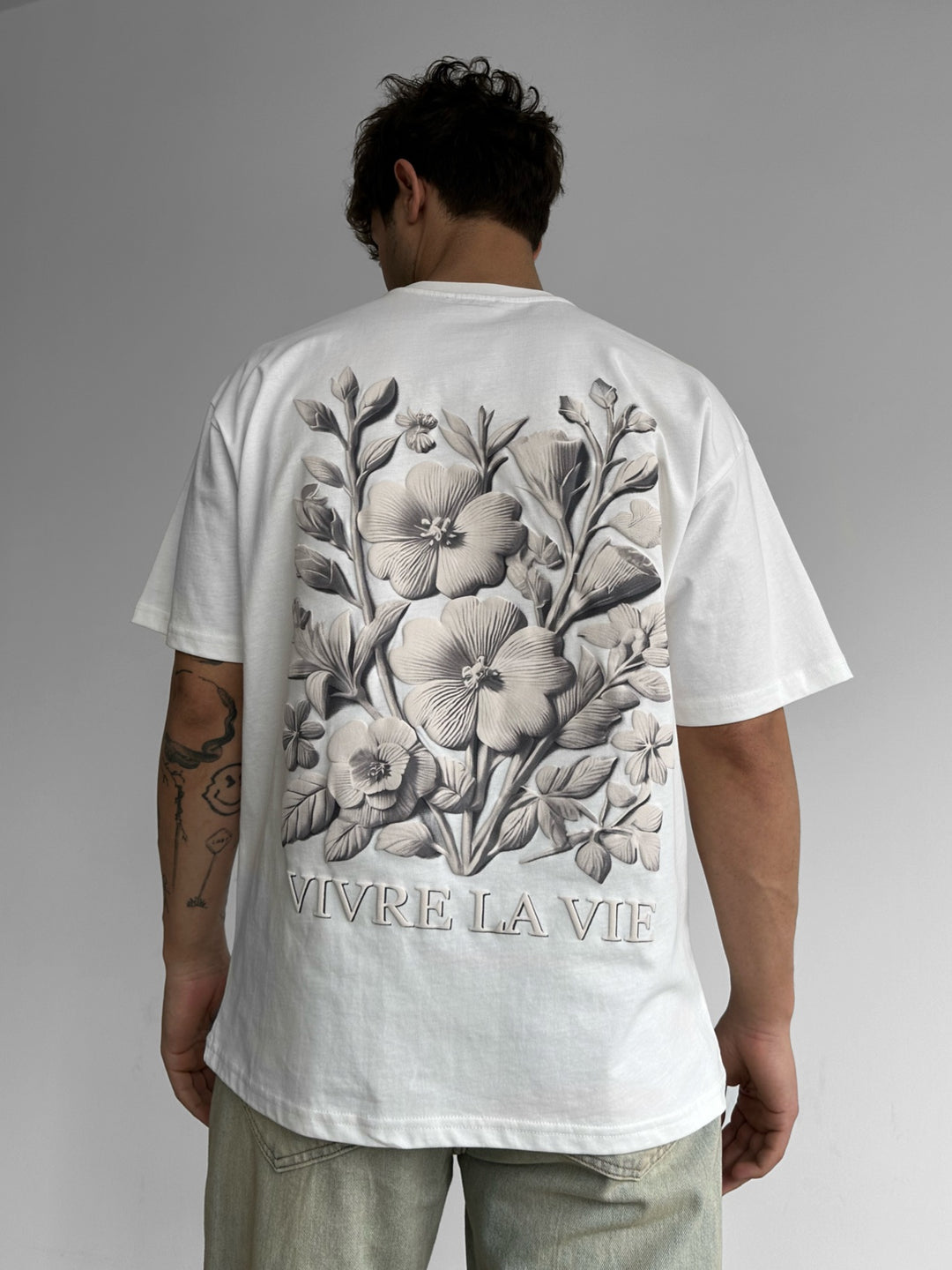 Oversize 'Vivre la Vie' T-Shirt - Ecru