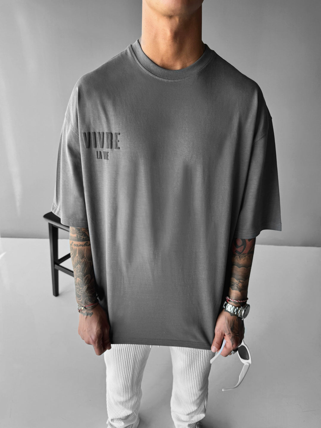 Oversize Vivre la Vie T-shirt - Anthracite and Black