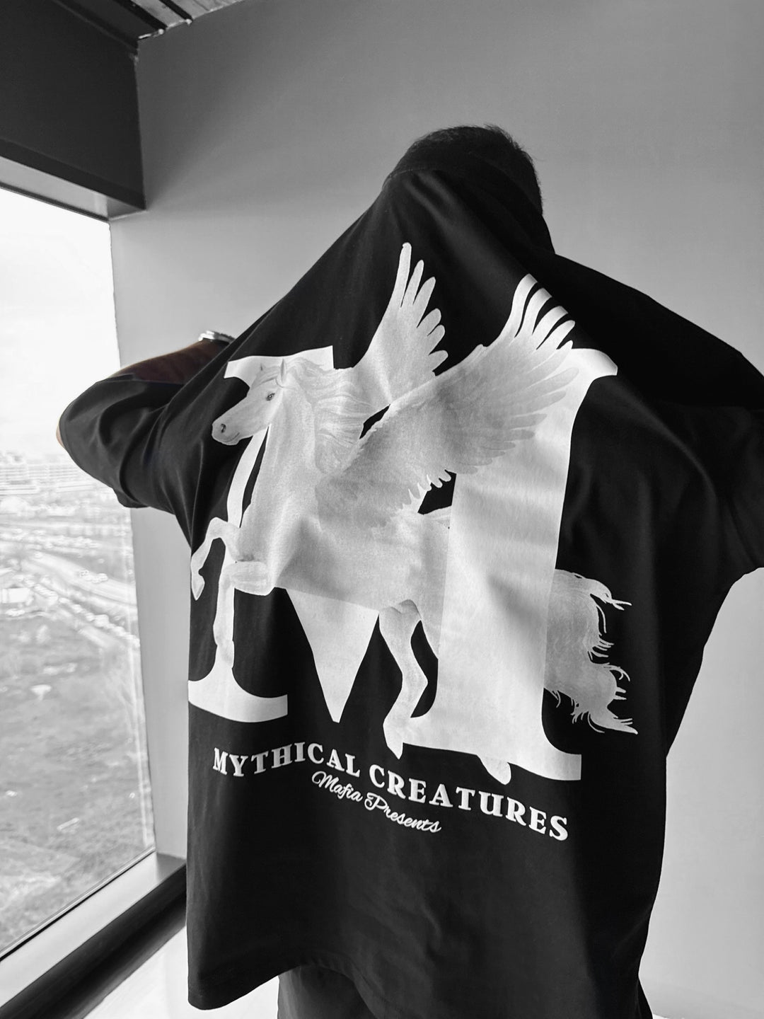 Oversize Mythical Creatures T-shirt - Black