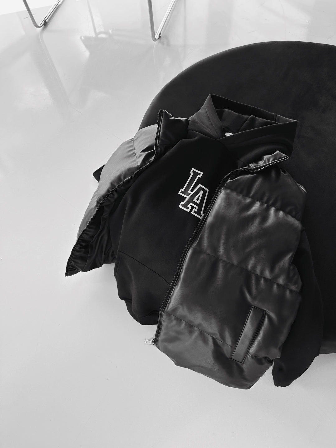 Oversize Leather Vest - Black
