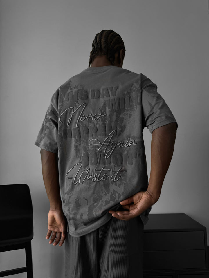 Oversize 'don’t waist it' T-Shirt - Anthracite