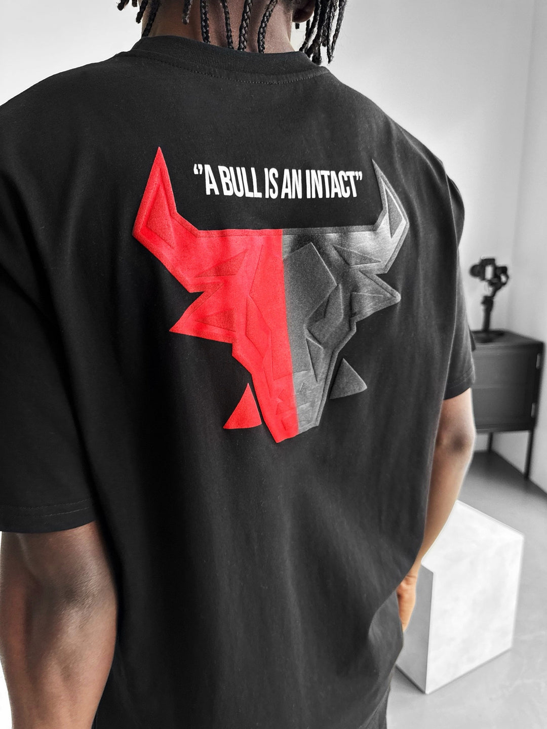 Oversize Half&Half Bull T-Shirt - Black