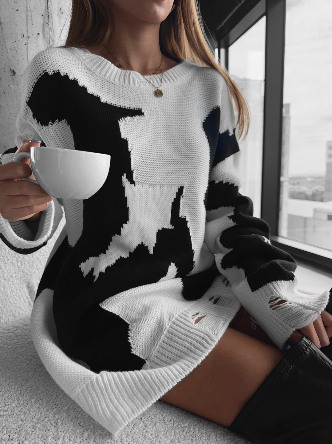Oversize Cow Knit Sweater - White
