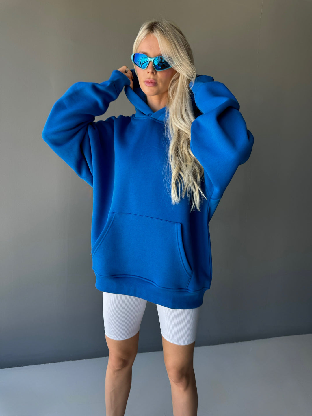 Oversize Basic Hoodie - Surf The Web