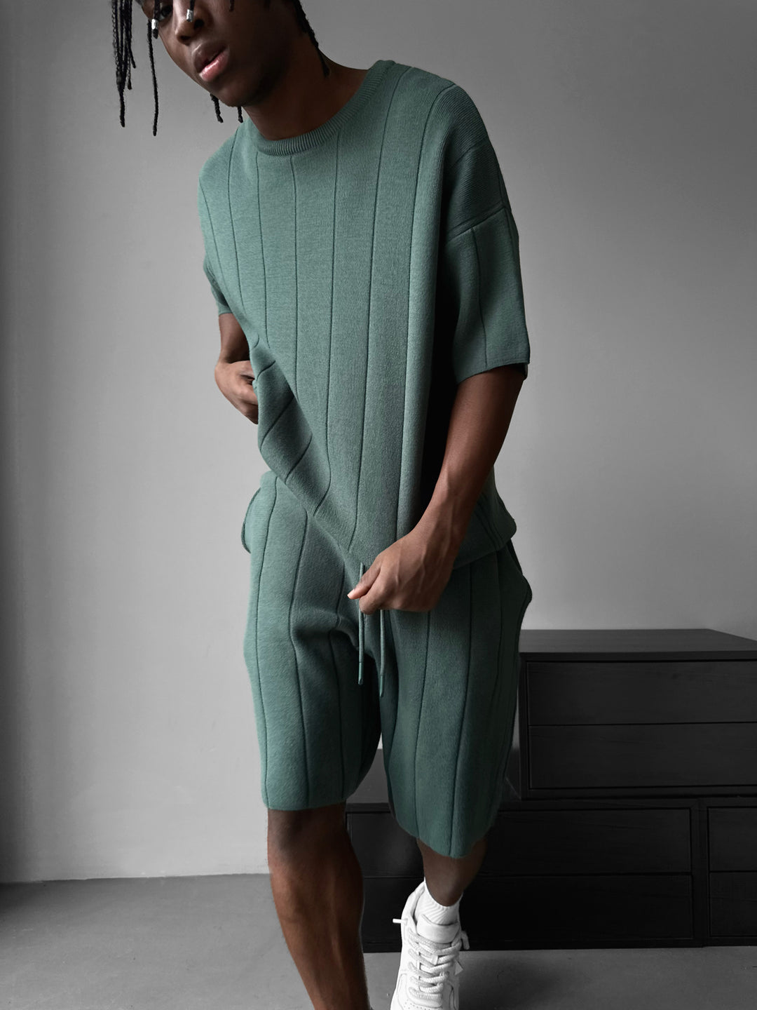 Loose Fit Line Knit Shorts - Petrol