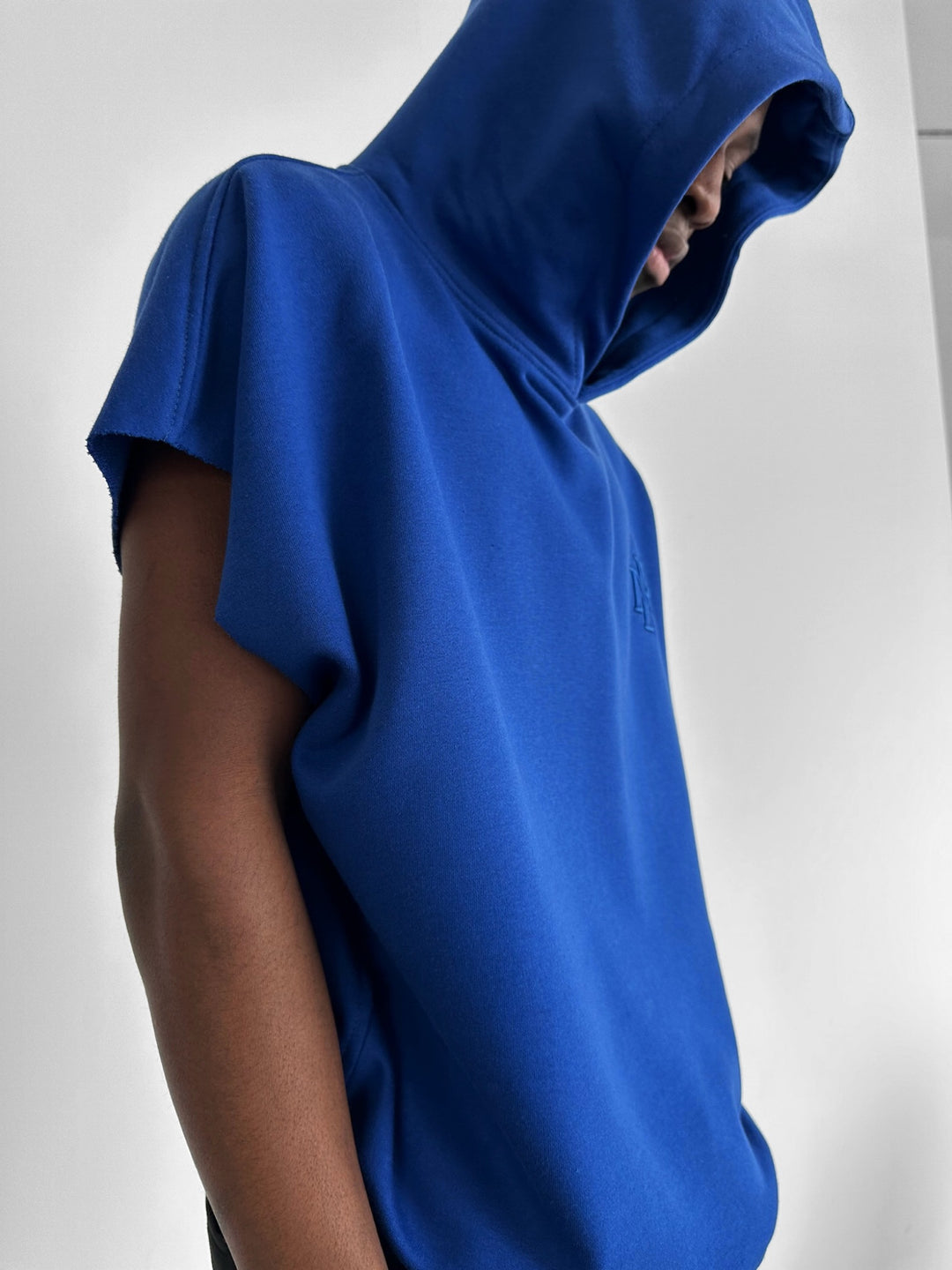 Loose Fit Sleeveless Hoodie - Neon Blue