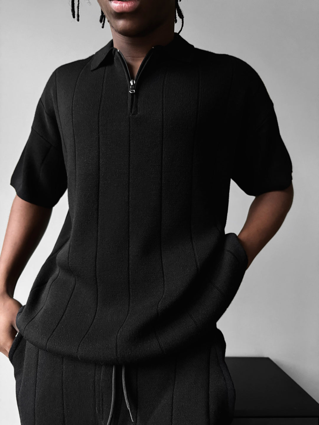 Loose Fit Line Collar Knit T-Shirt - Black