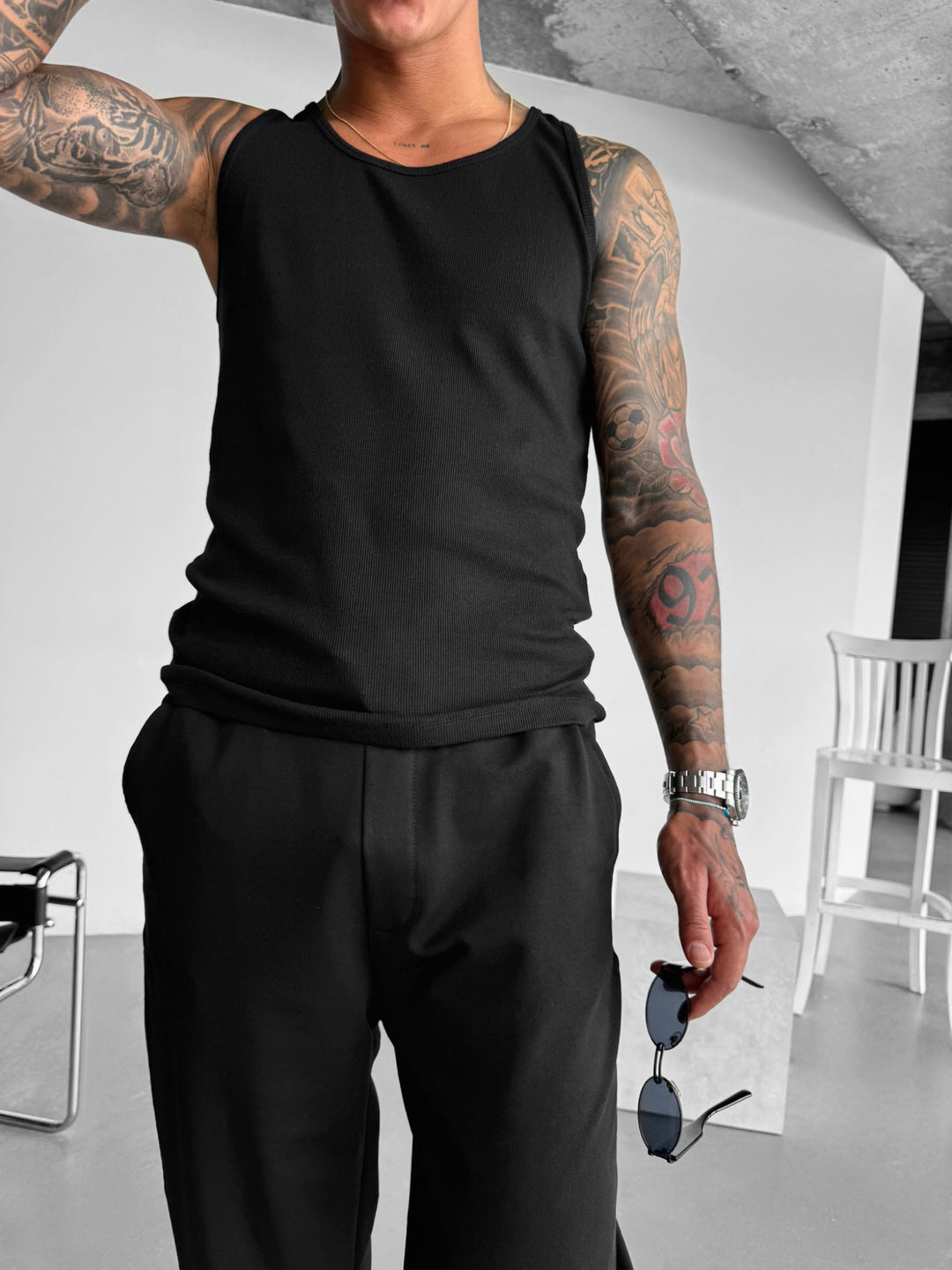 Slim Fit Basic Tanktop - Black
