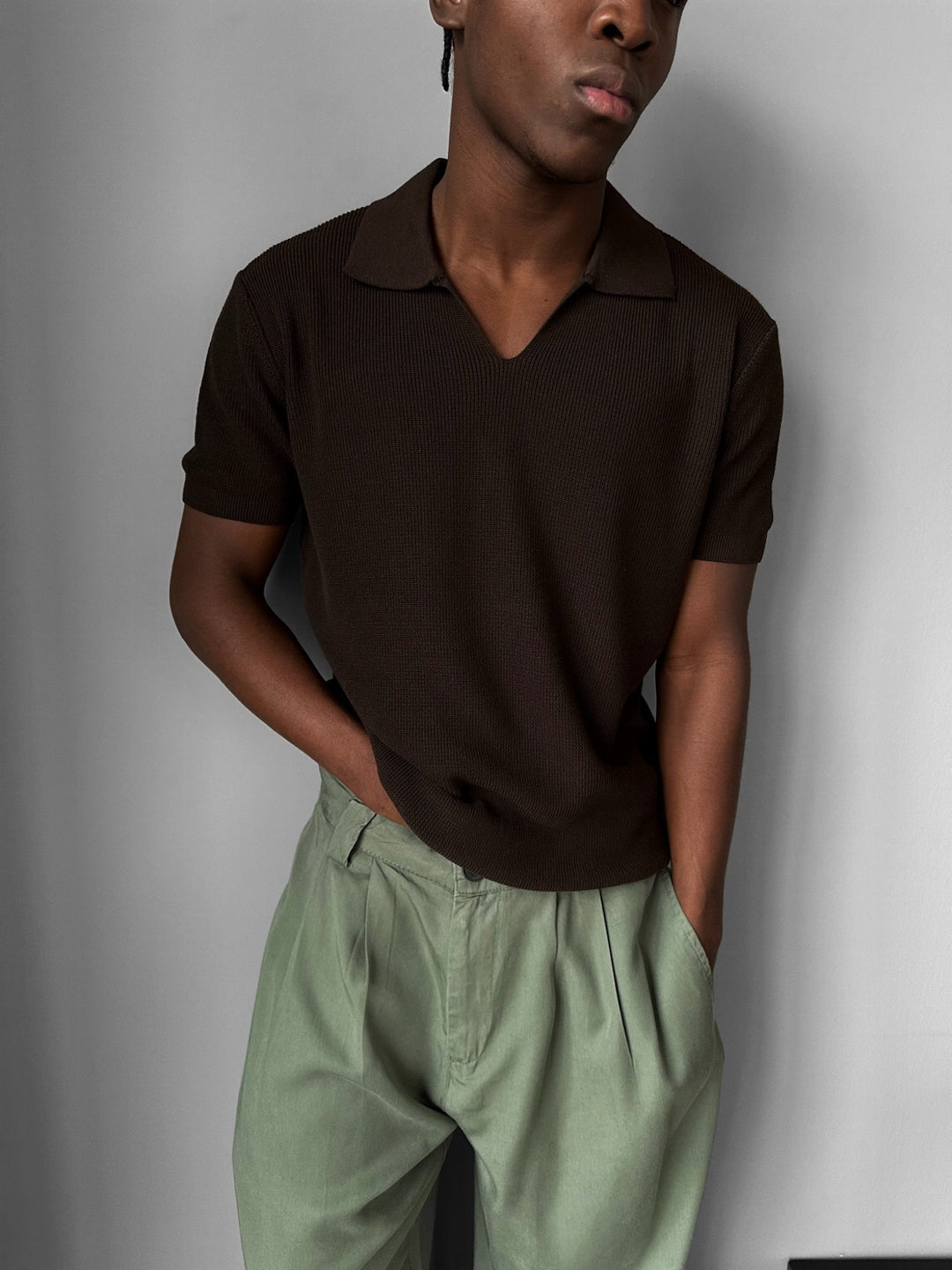 Loose fit fine knit collar T-Shirt - Dark Brown