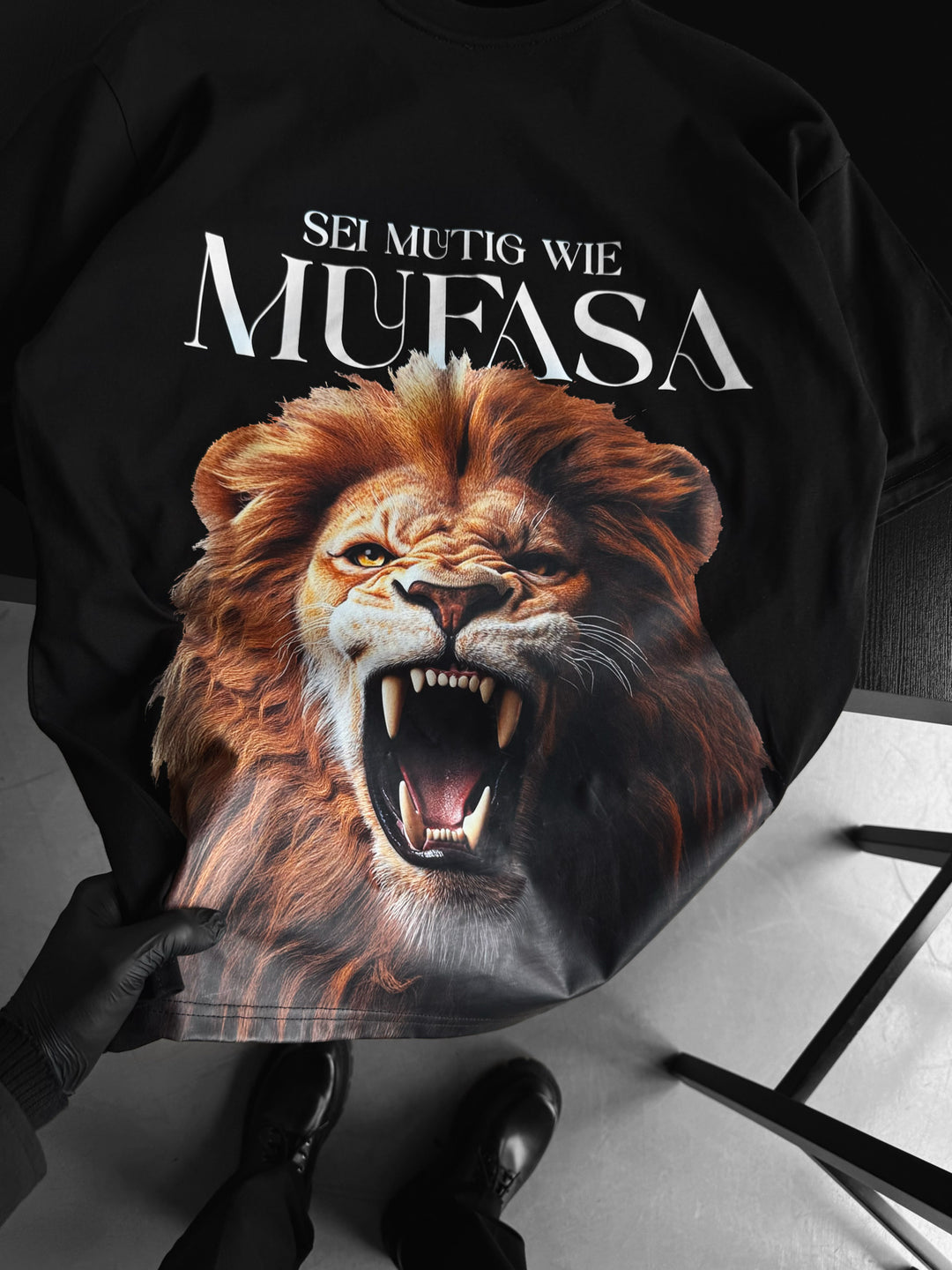 Oversize Lion T-Shirt - Black