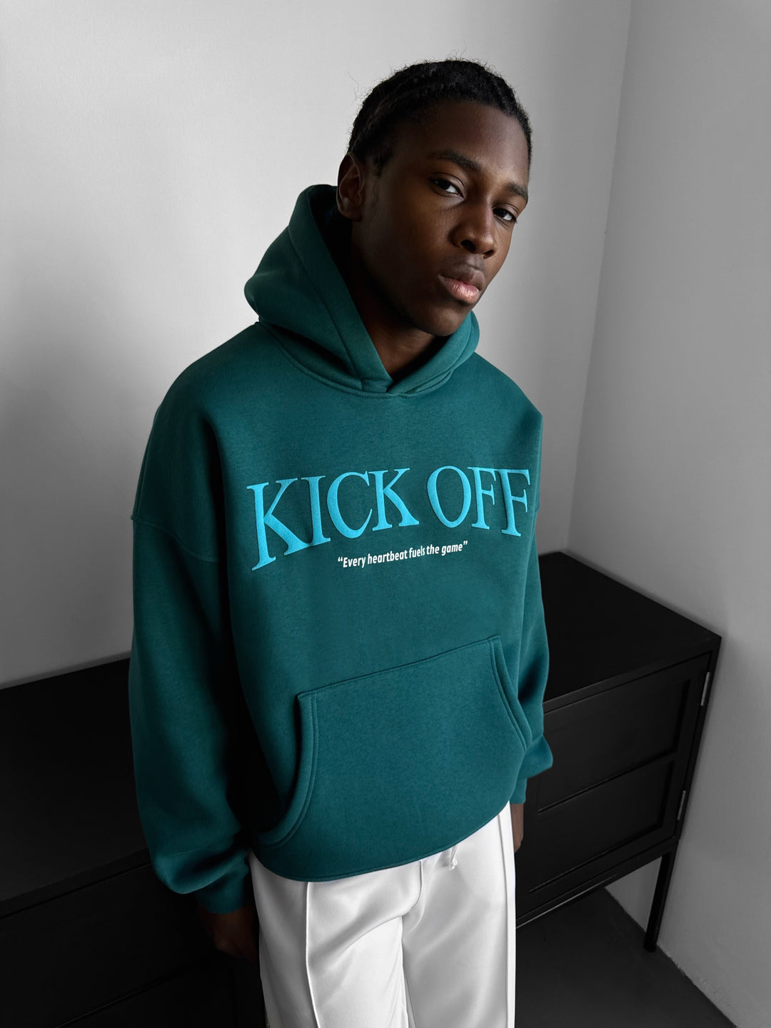 Oversize "KICK OFF" Hoodie - Sea Moss