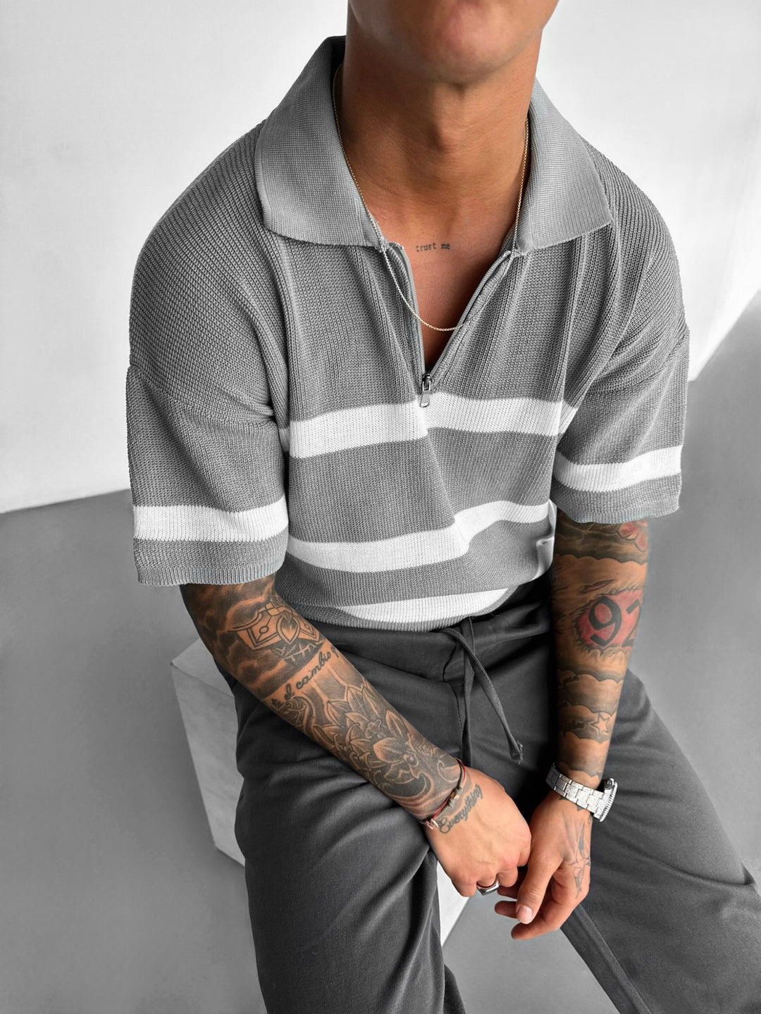 Regular Knit Zipper T-shirt - Grey