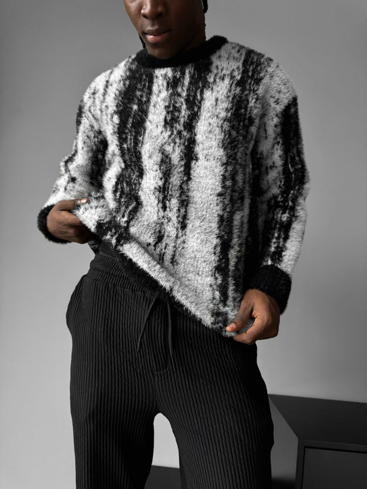 Oversize Brushstroke Effect Knit Pullover - Black
