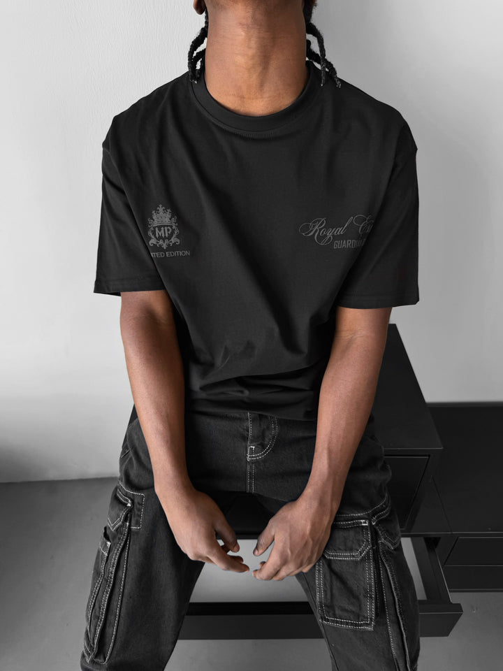 Oversize Royale Essence T-Shirt - Black