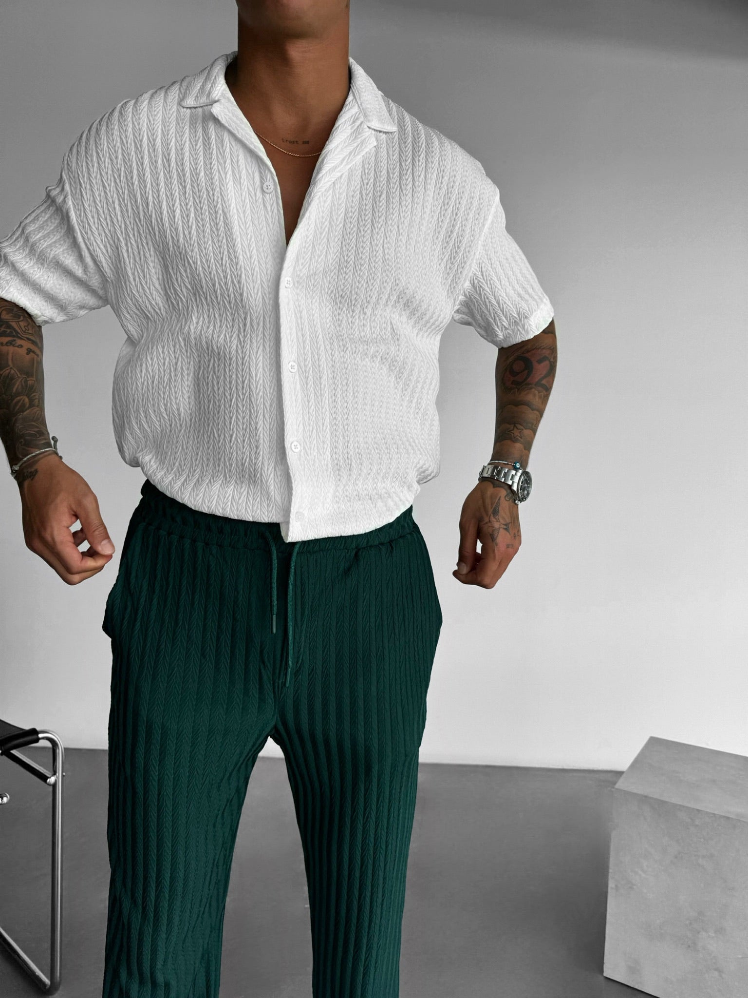 Kleidermafia Oversize Paradise Sweater - Ecru: Bequemer Streetwear-Pullover Im Oversize-Look