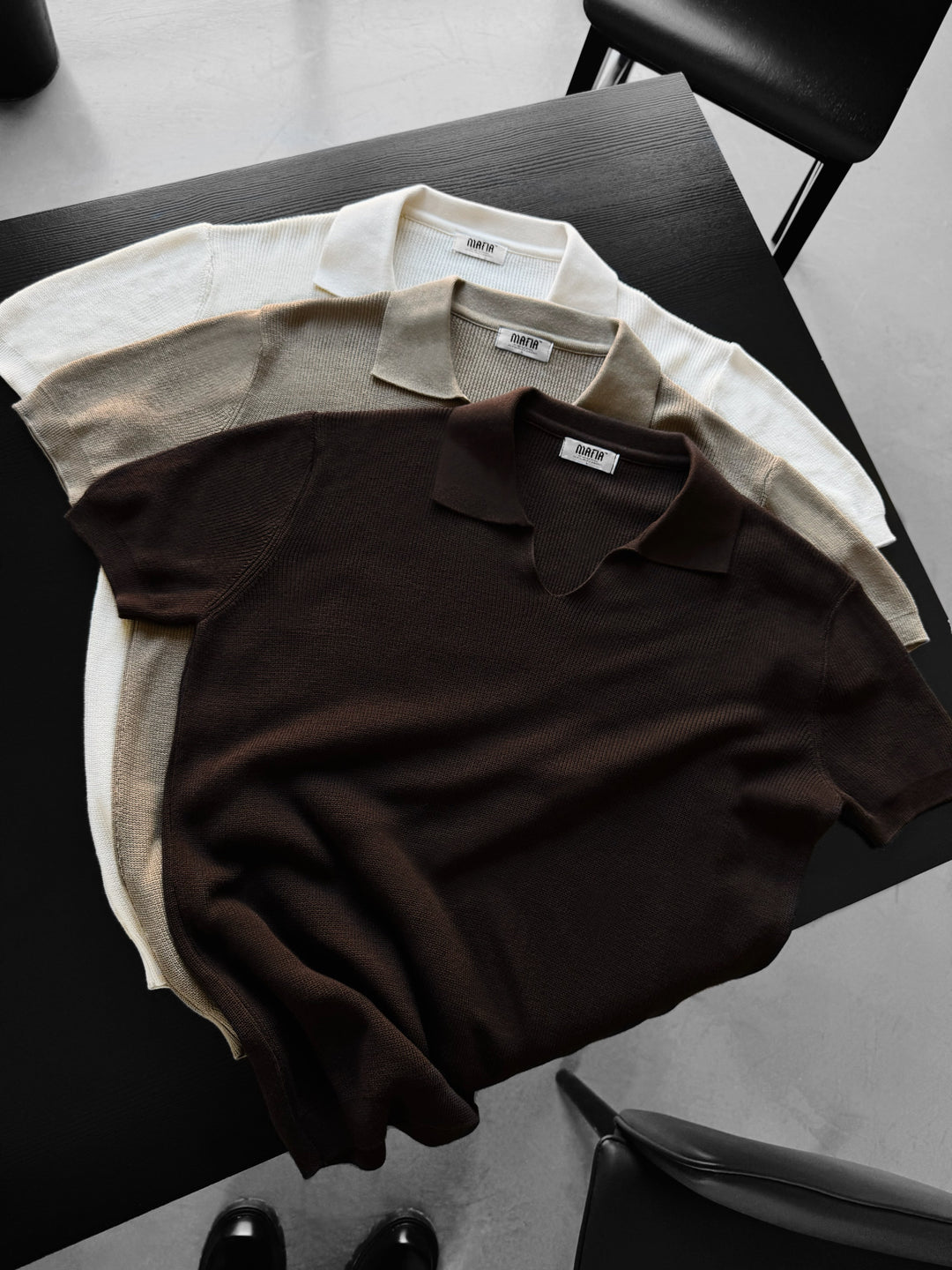 Loose fit fine knit collar T-Shirt - Dark Brown