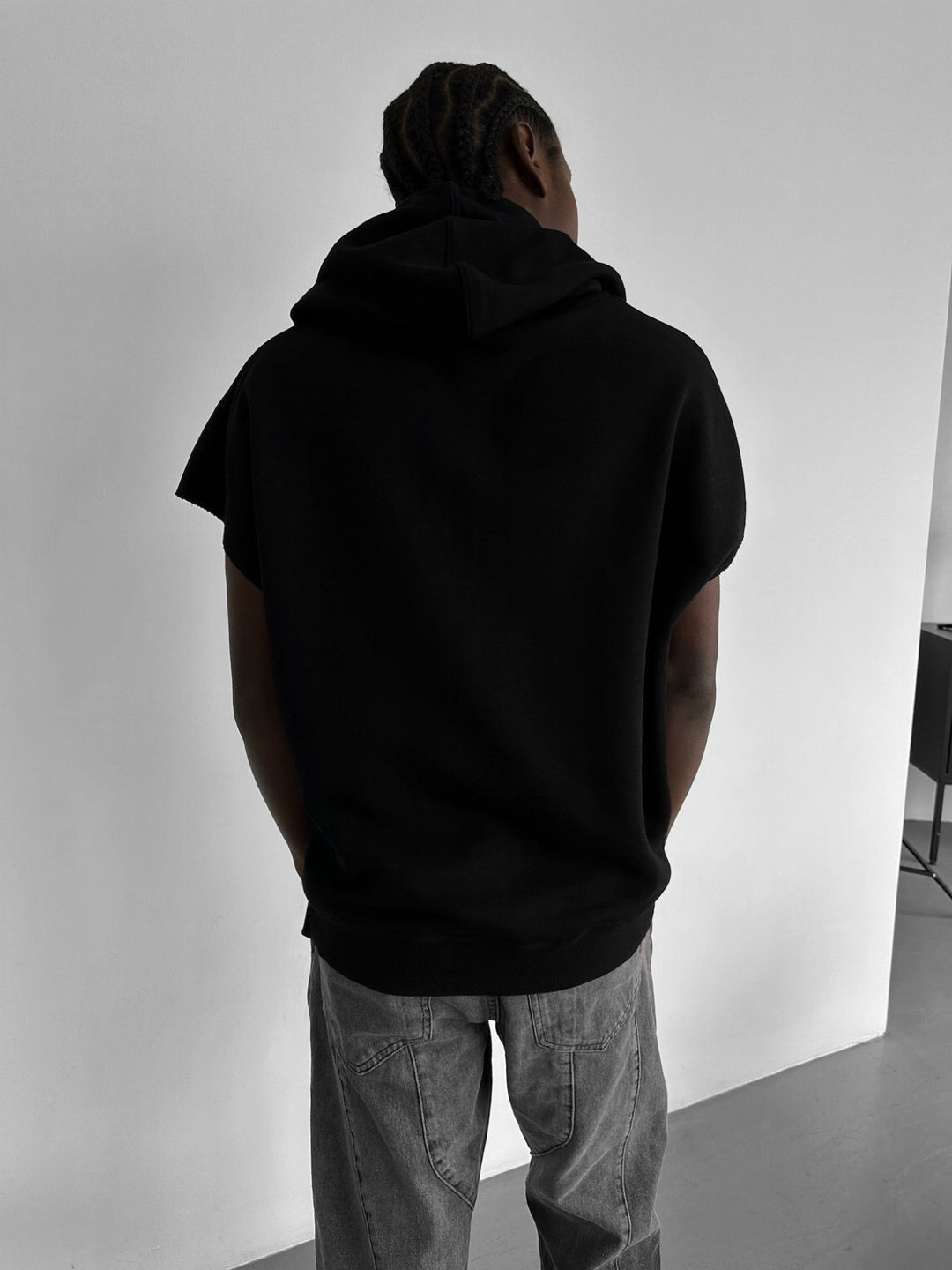 Loose Fit Sleeveless Hoodie - Black