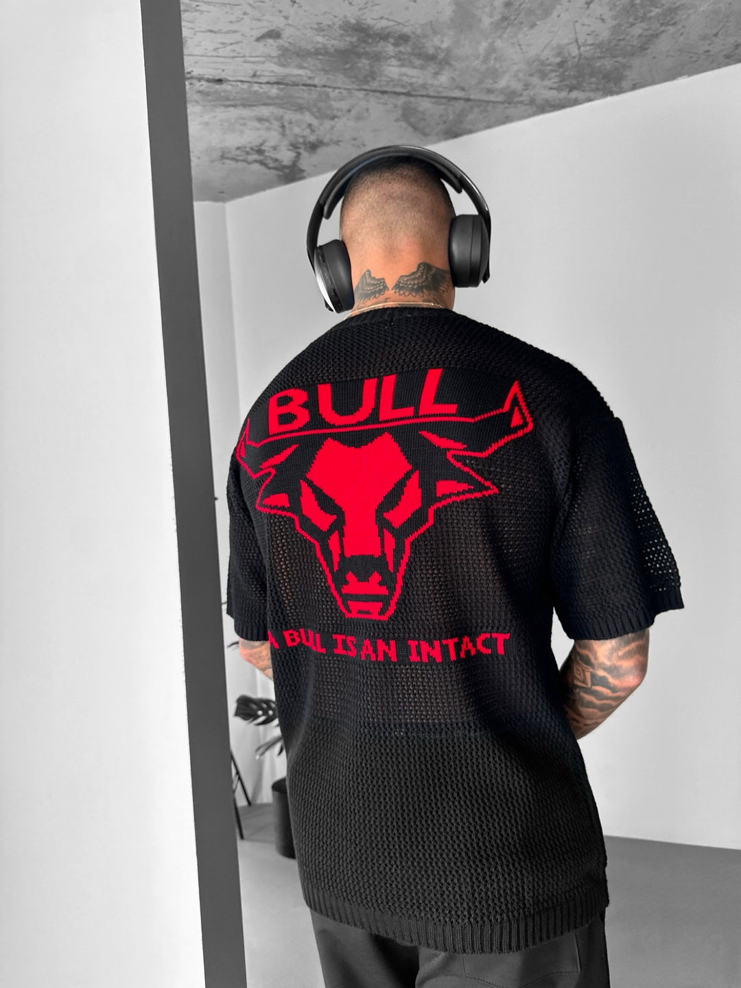 Oversize Bull Knit T-Shirt - Black and Red