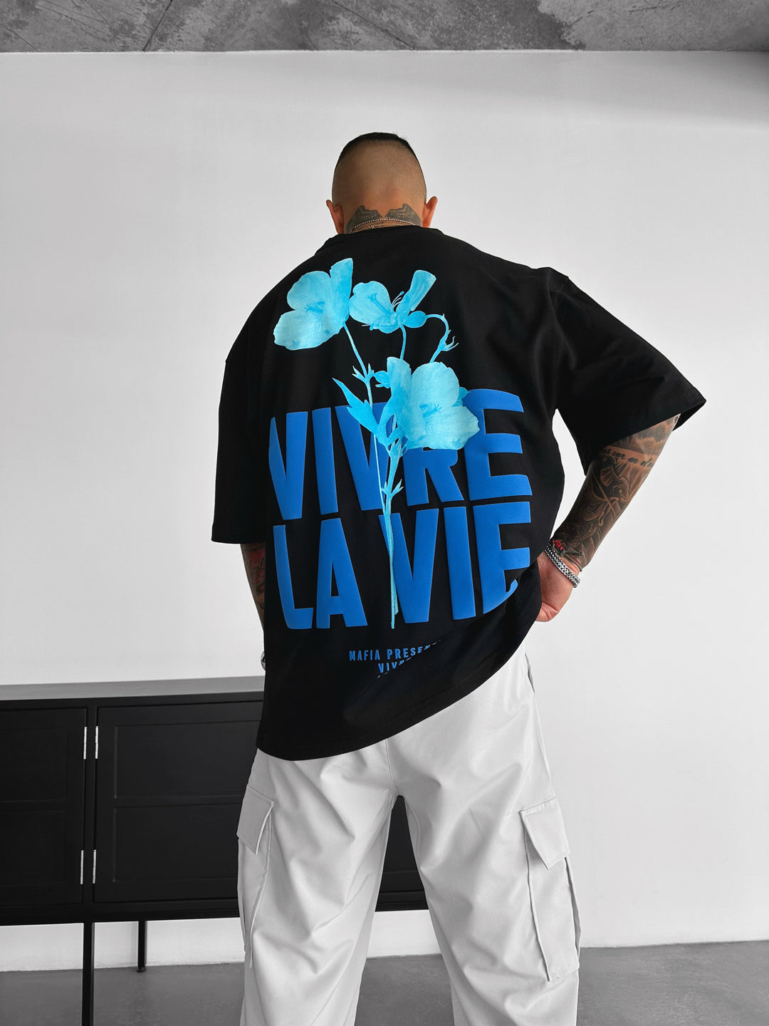 Oversize Vivre la Vie T-shirt - Black and Blue