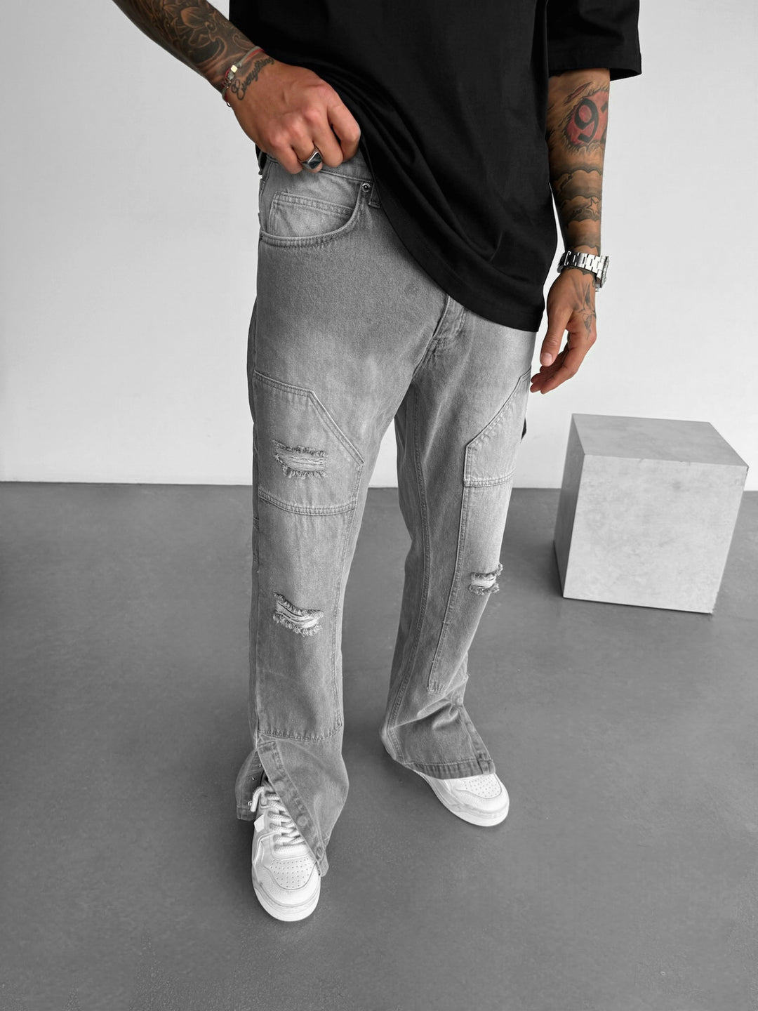 Baggy Torn Patch Jeans - Grey