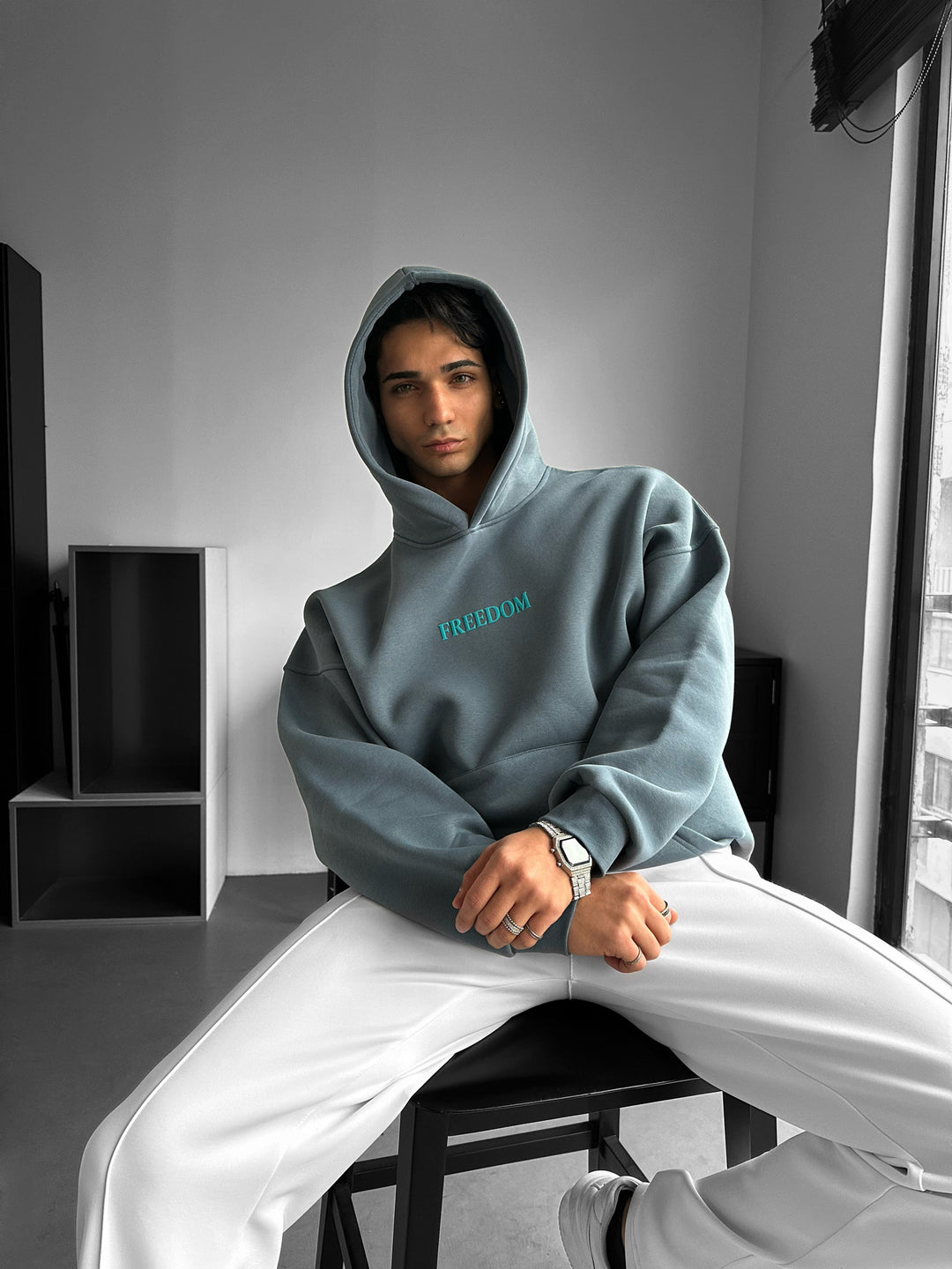 Oversize Freedom Hoodie - Stormy Weather