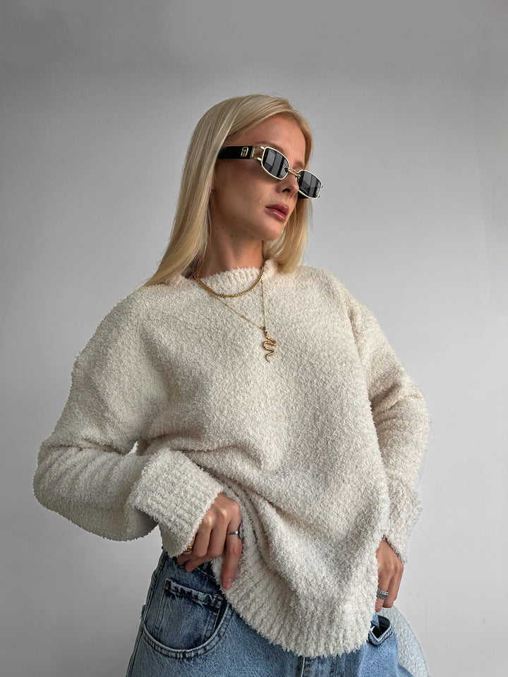 Oversize Plush Pullover - Pure Cremé