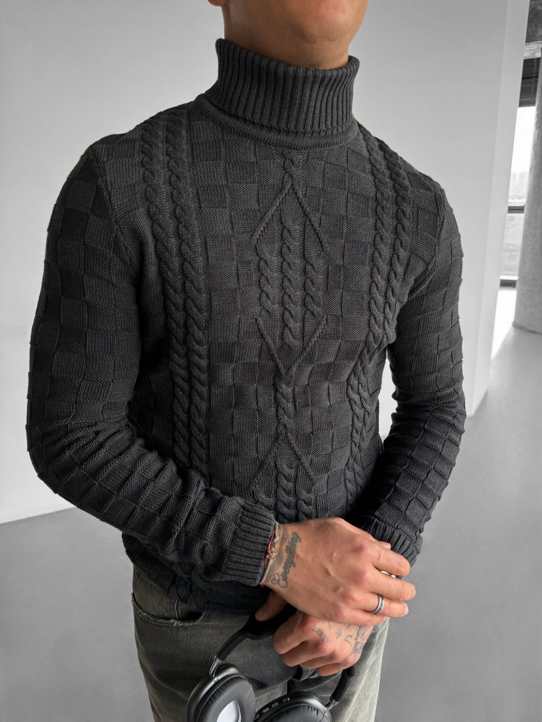 Collar Braid Pattern Pullover - Anthracite