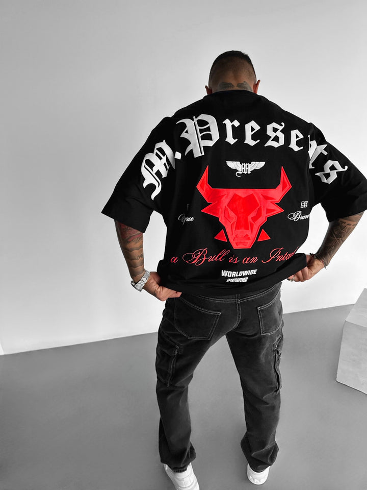 Oversize Bull Worldwide T-shirt - Black and Red