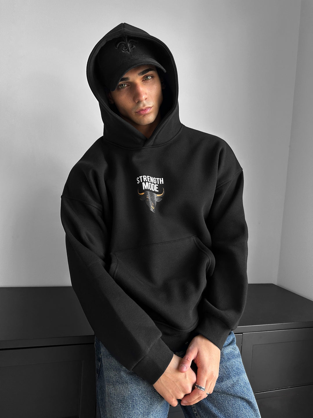 Oversize Strength Mode Hoodie - Black