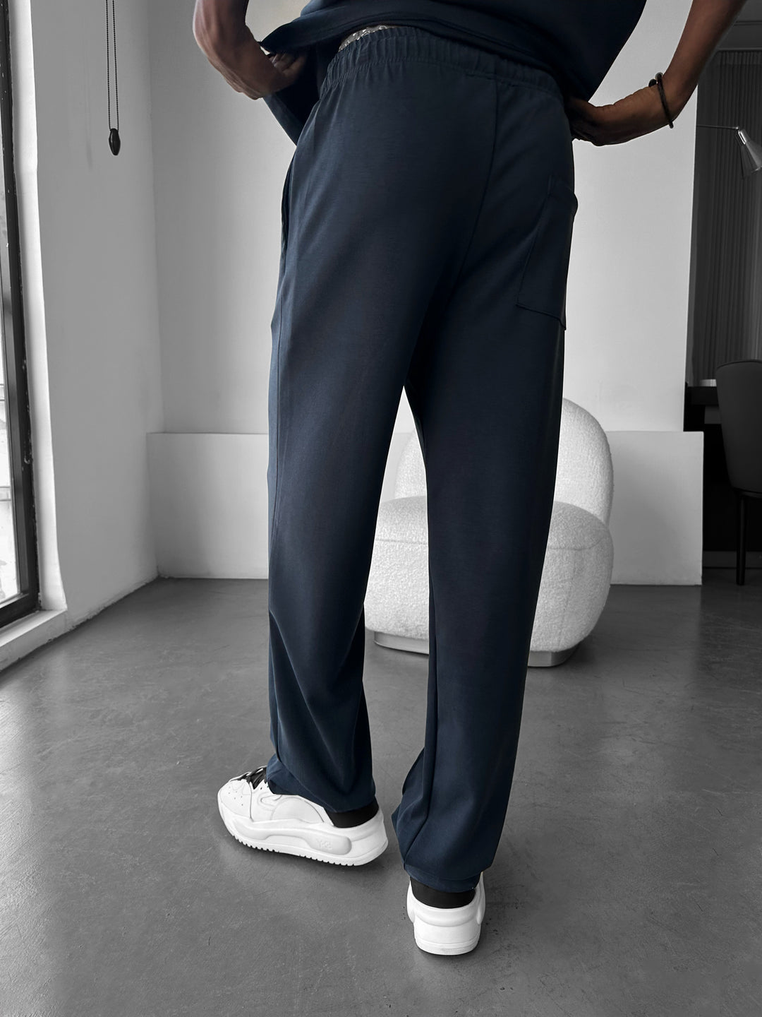 Modal Pleated Trousers - Black