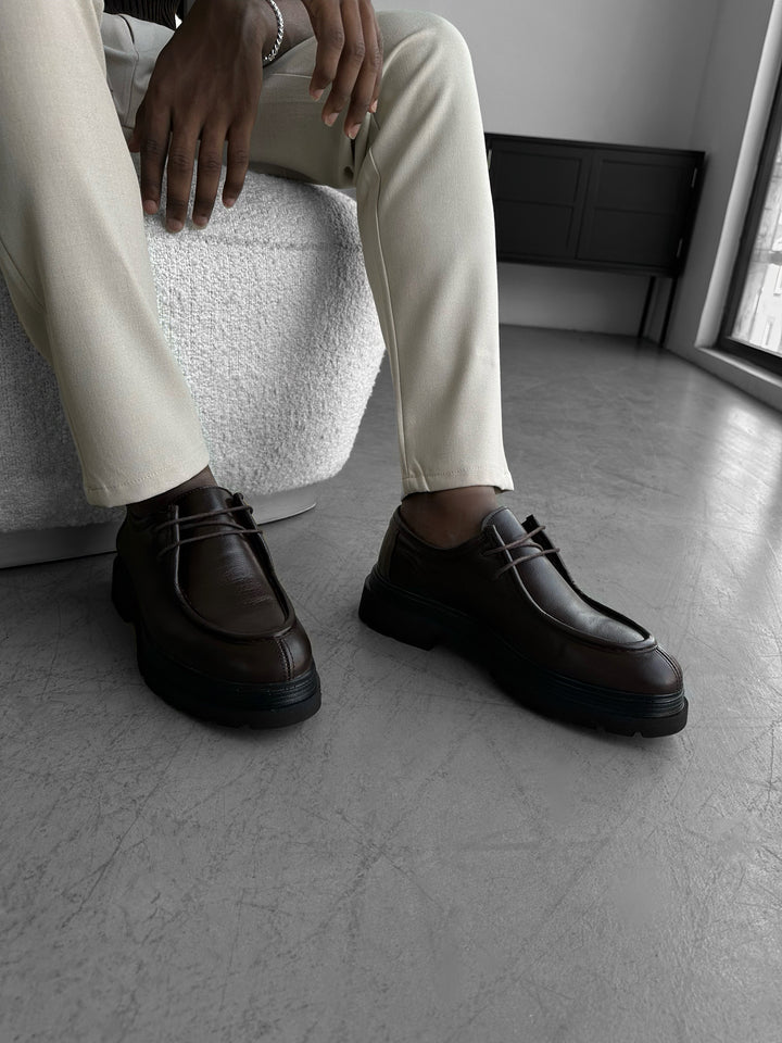 Leather Lace-Up Shoes - Brown