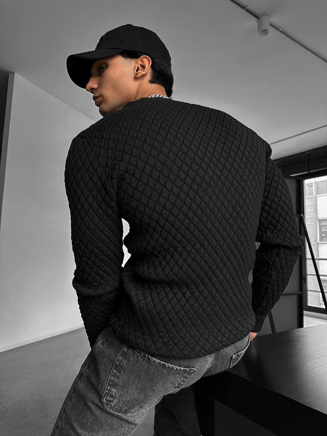 Slim Fit Textured Sweater - Black
