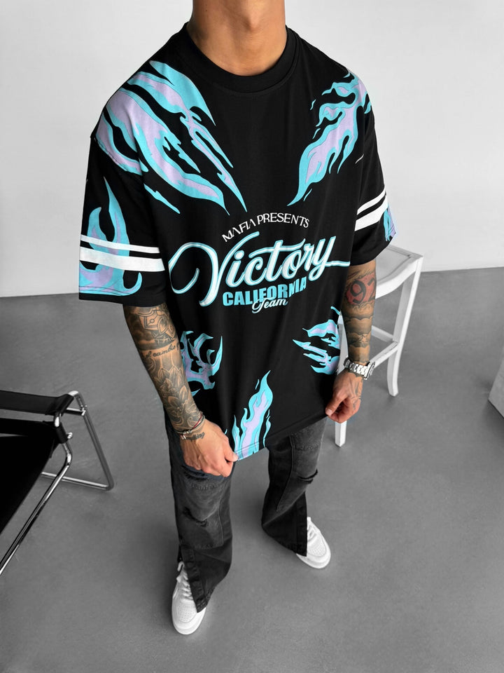 Oversize Victory T-shirt - Black and Blue