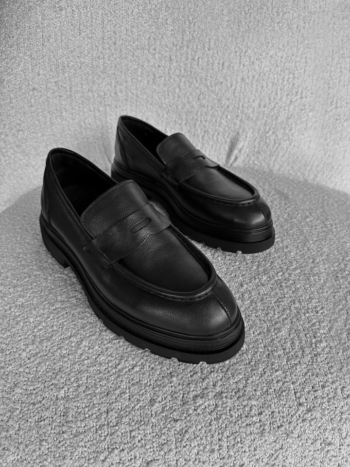 Classic Leather Shoes - Black