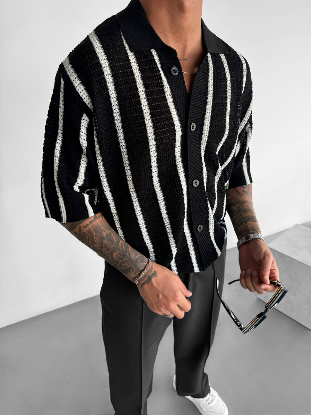 Oversize Knit Lines Shirt - Black and White