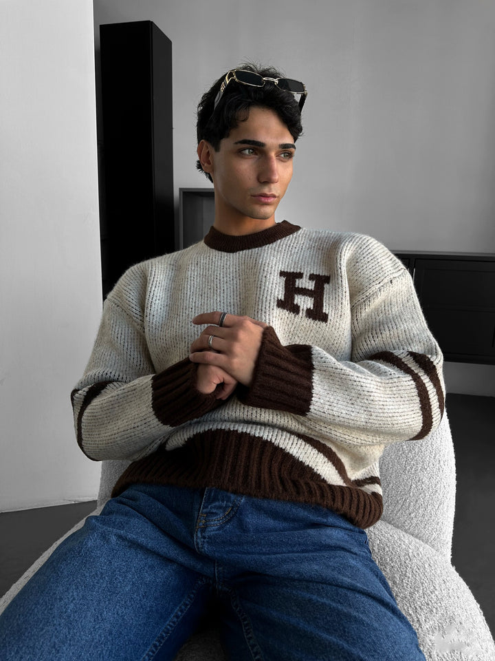 Oversize Knit Letter Sweater - Beige