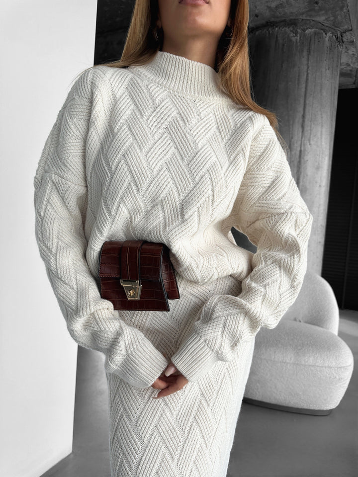Braid Knit Pullover - Creme