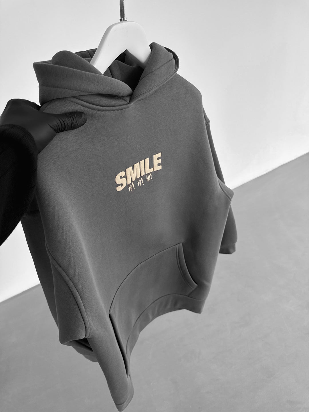 Oversize Smile Hoodie - Anthracite