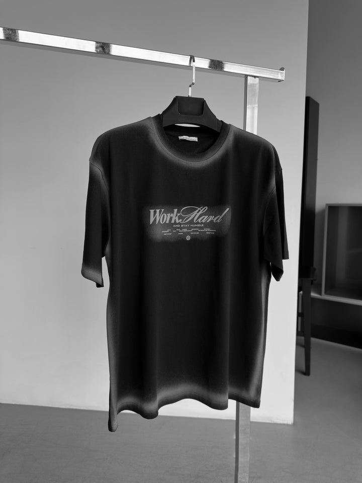 Oversize Shaded Work Hard T-shirt - Black