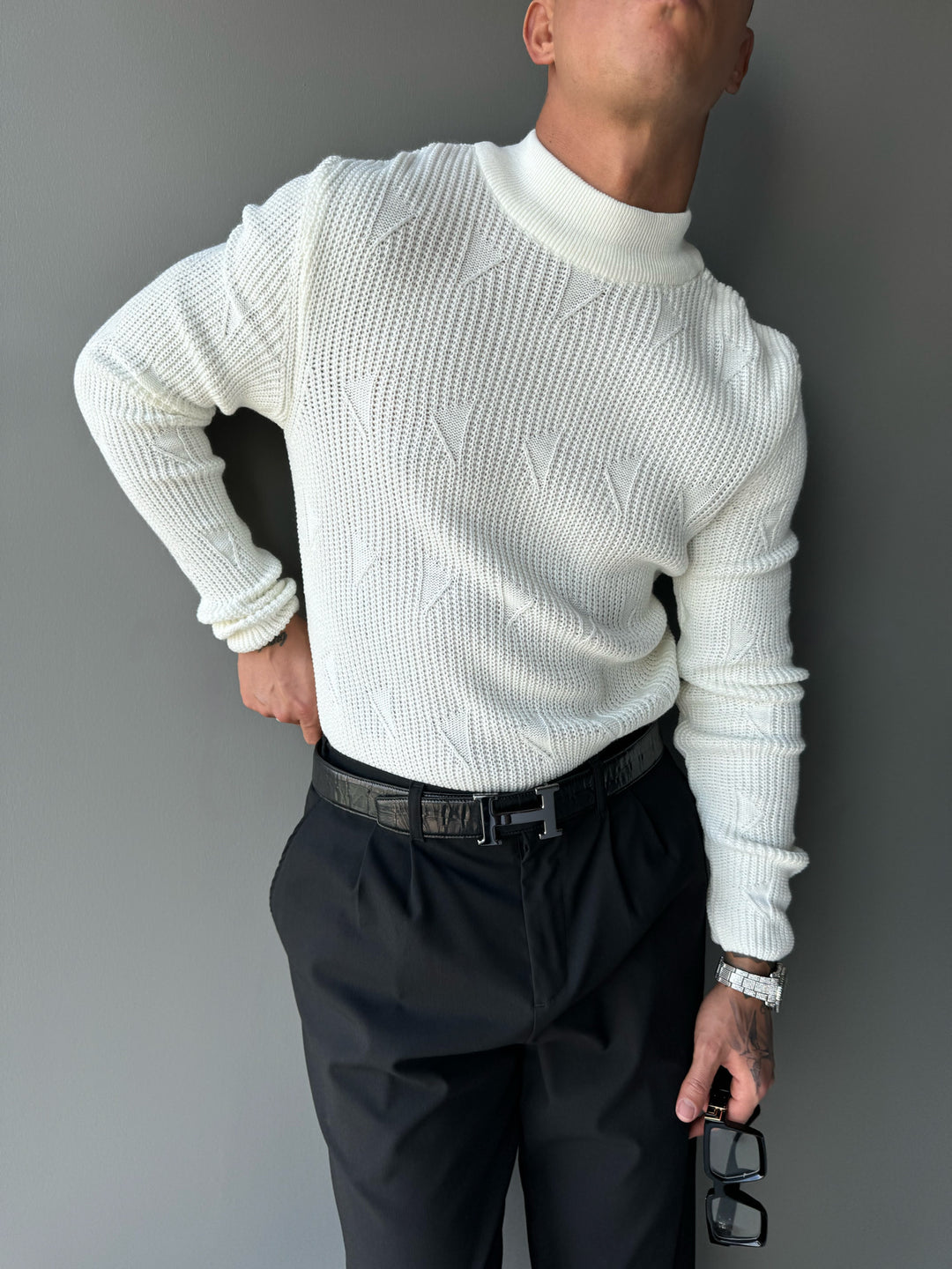 Triangle Pattern Sweater - White