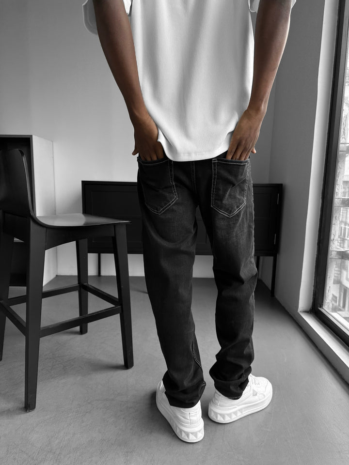 Regular Fit Washed Jeans - Black