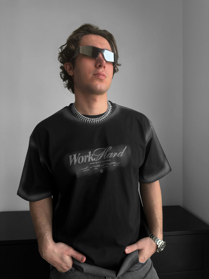Oversize Shaded Work Hard T-shirt - Black