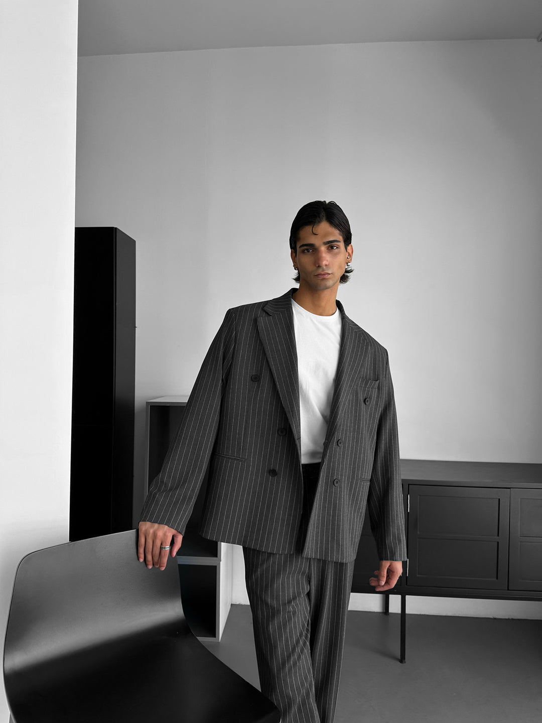 Oversize Pinstripe Double-Breasted Suit - Anthracite