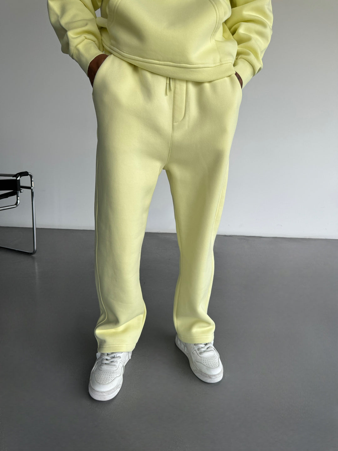 Basic Trousers - Young Wheat