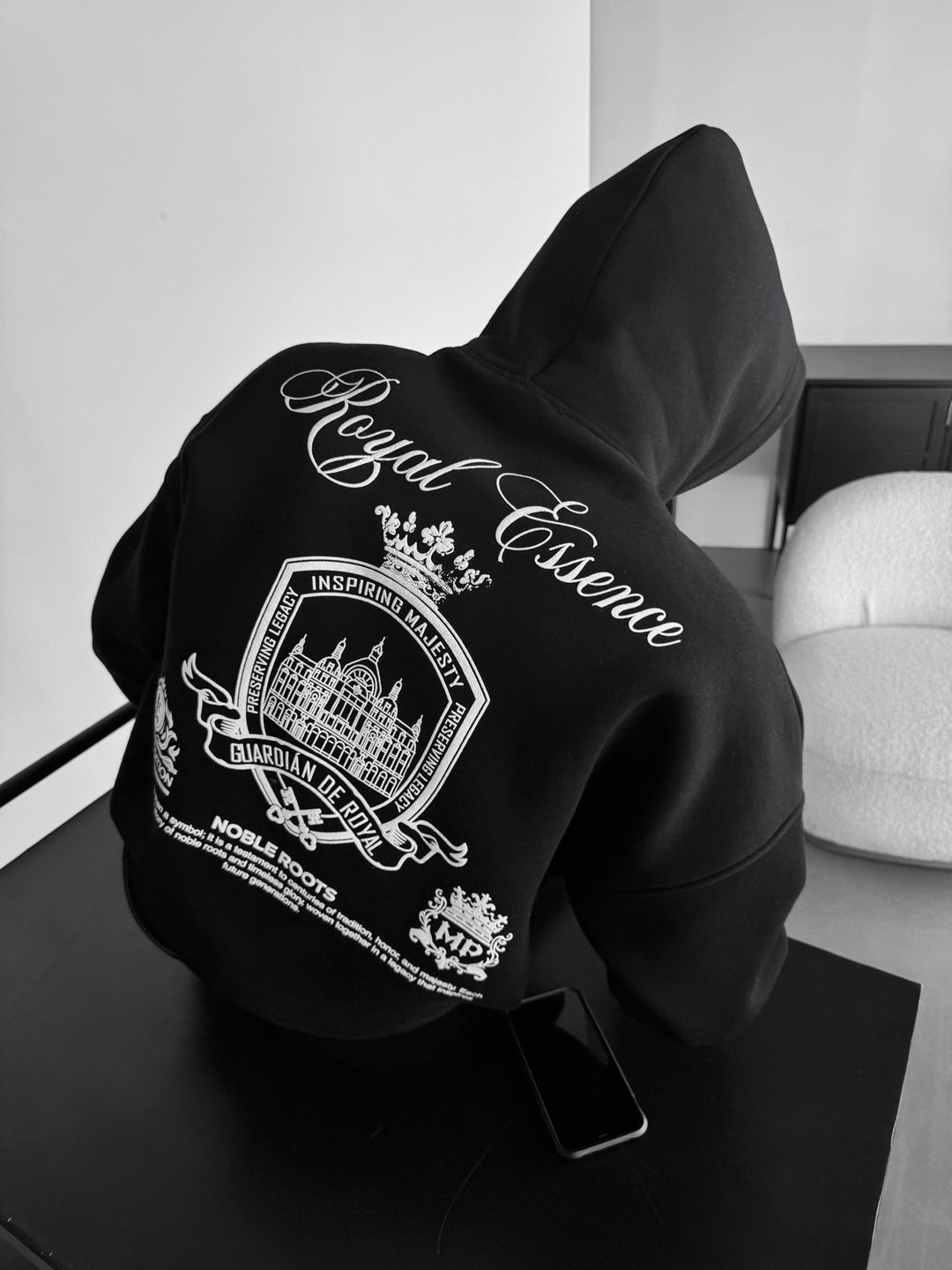 Oversize 'Royal Essence' Hoodie - Black