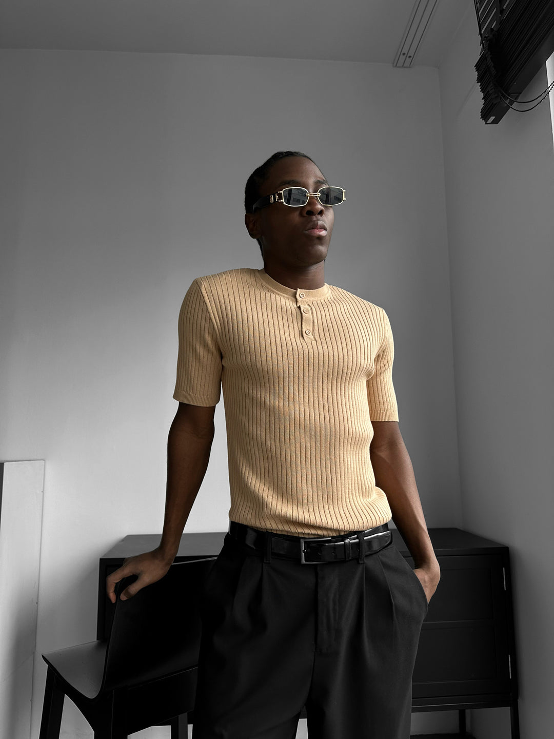 Slim Fit Button Knit T-shirt - Beige